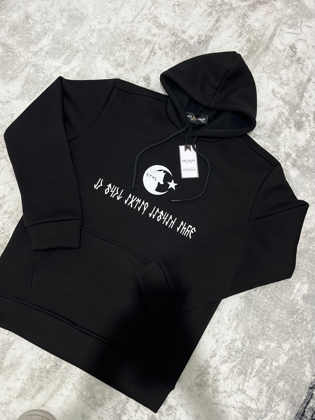“Gökte Kartal, Yerde Kurt Ol” Kapüşonlu Hoodie – Siyah & Beyaz | Güç ve Asaletin Simgesi