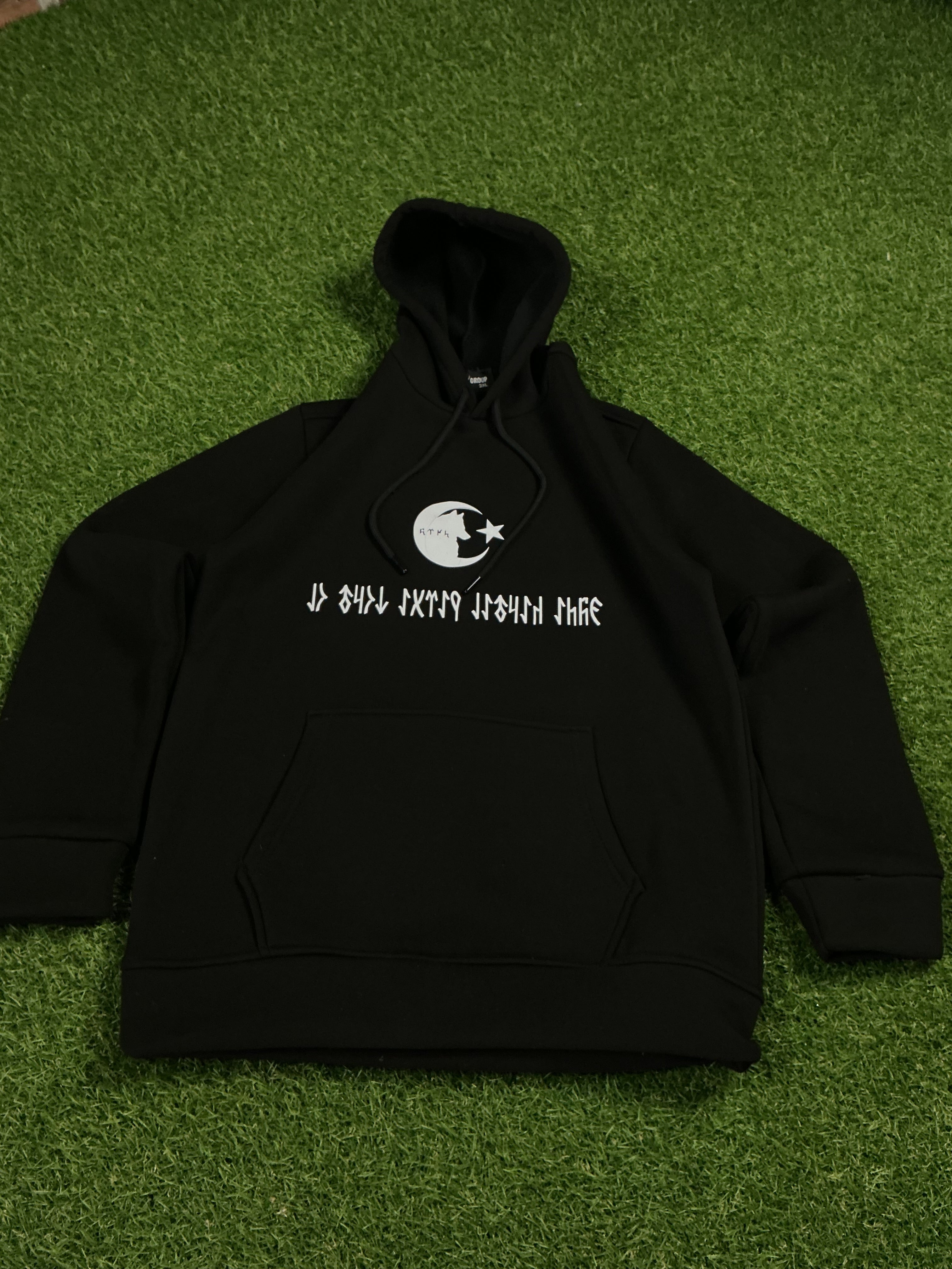 “Gökte Kartal, Yerde Kurt Ol” Kapüşonlu Hoodie – | Güç ve Asaletin Simgesi GK01