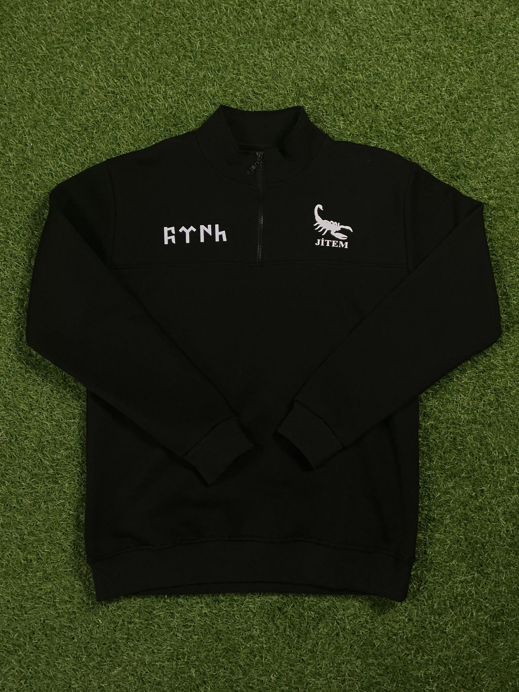 JİTEM Yarım Fermuarlı Sweatshirt –| Güçlü ve Dikkat Çekici Tasarım  JTM1